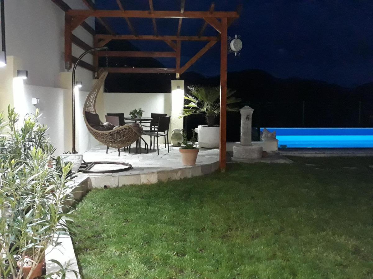 Vila Pelinovo コトル エクステリア 写真