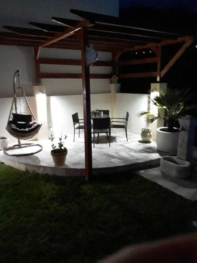 Vila Pelinovo コトル エクステリア 写真